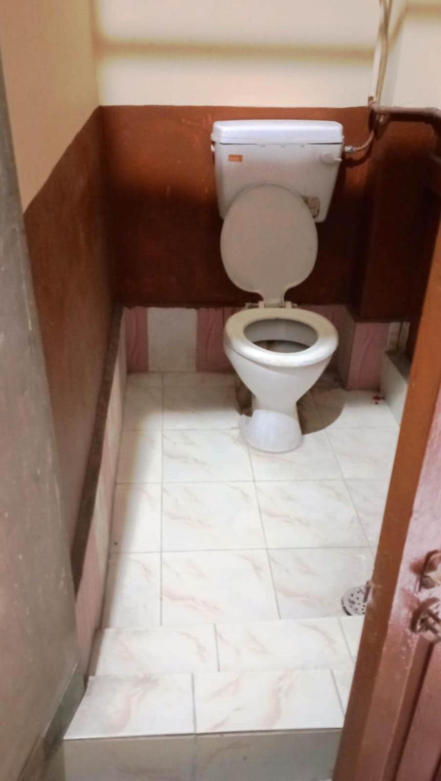 Tiwari Palace Modern Vision Guest House バラナシ エクステリア 写真